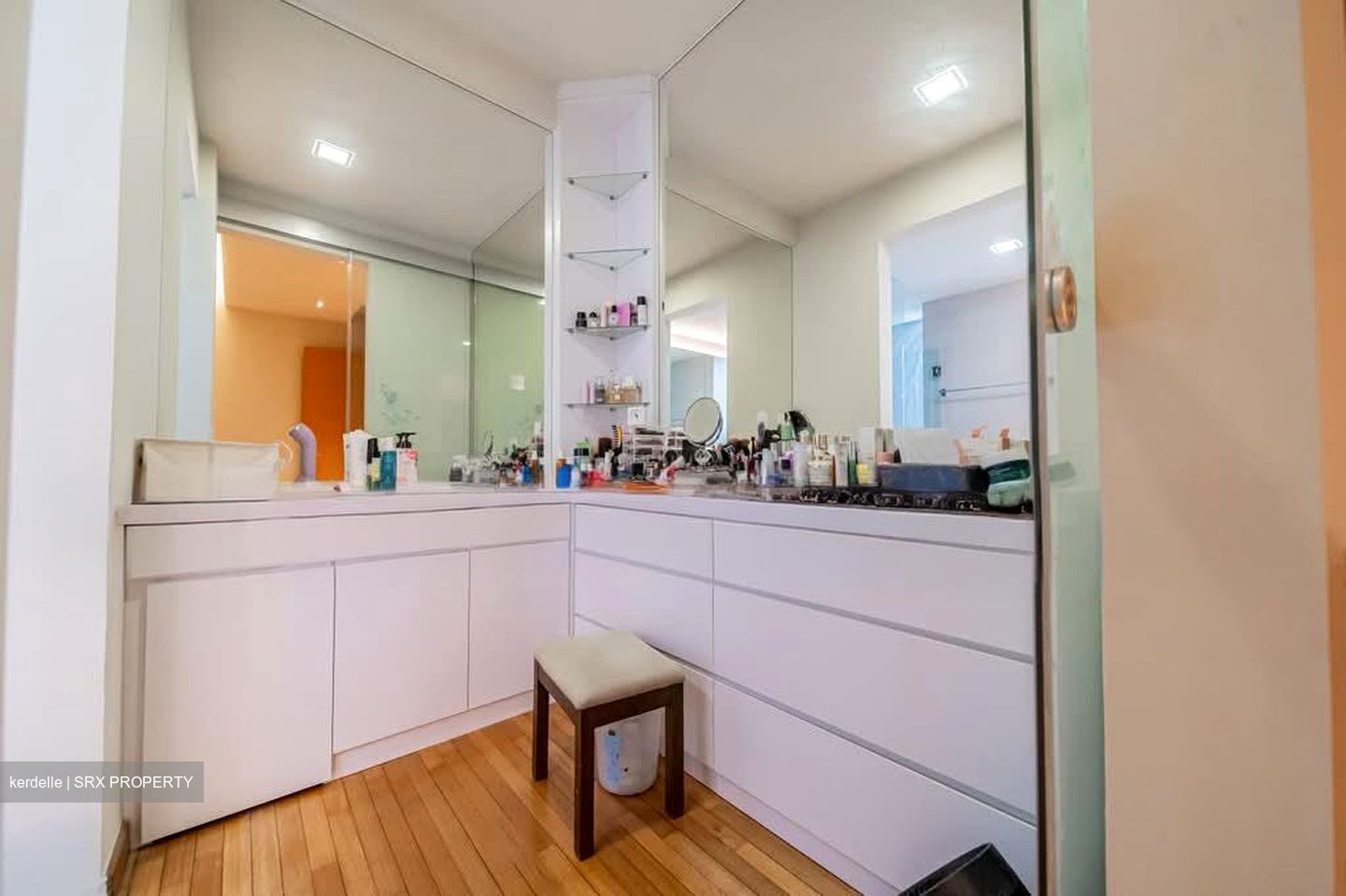 Casa Merah (D16), Apartment #585976001